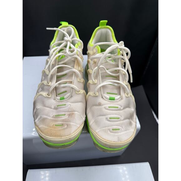 Nike Air Vapor Max Plus - White and Neon Green with Neon Green Swoosh -Size 8.5M main image 12